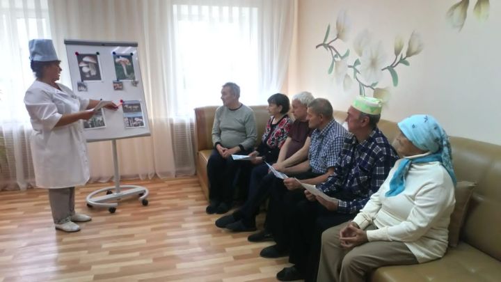 С подопечными Спасского дома-интерната провели беседу о грибах