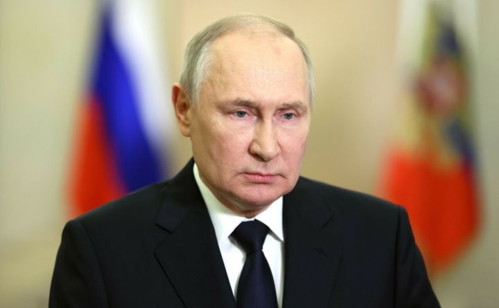 Президент Российской Федерации Владимир Путин поздравил россиян с Днём воссоединения новых регионов страны