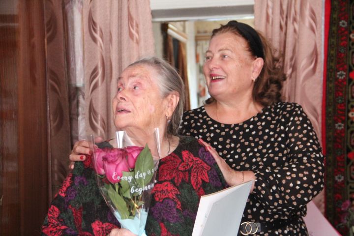 90 лет отметила жительница села Красная Слобода