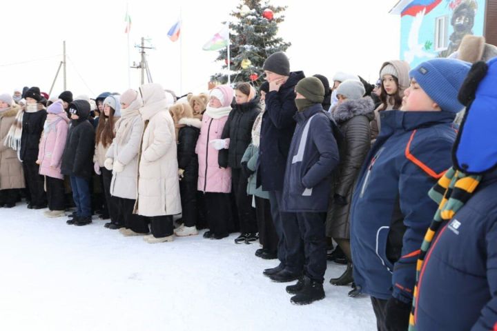 В Билярске открыли памятную доску в честь Героя России Расима Баксикова