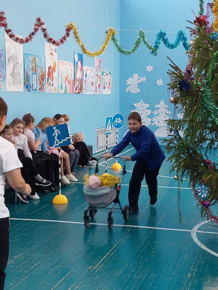 В Болгарской первой школе прошли соревнования по ПДД
