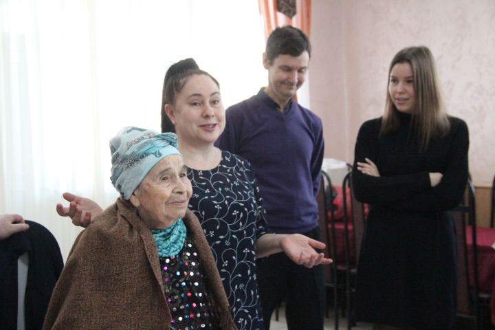 Мамдуда Бикбулатова отметила 95-летний юбилей