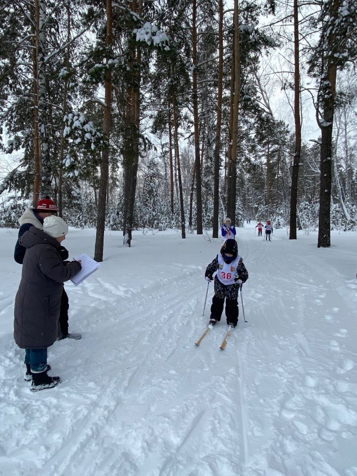 В Болгаре состоялось Первенство по лыжным гонкам «Рождественская гонка»