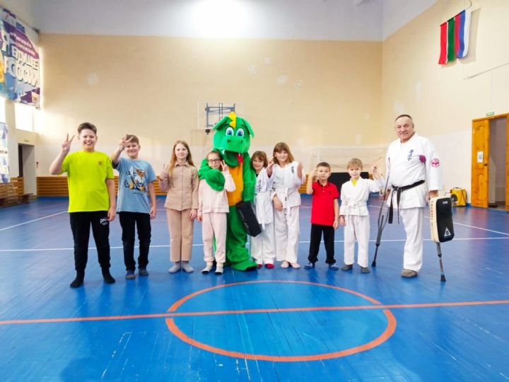 В Болгарском детском оздоровительном центре состоялись выступления по каратэ