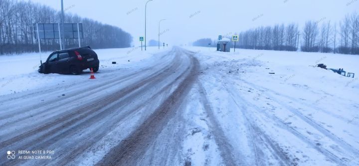 В аварии возле Базарных Матак травмированы несовершеннолетние дети
