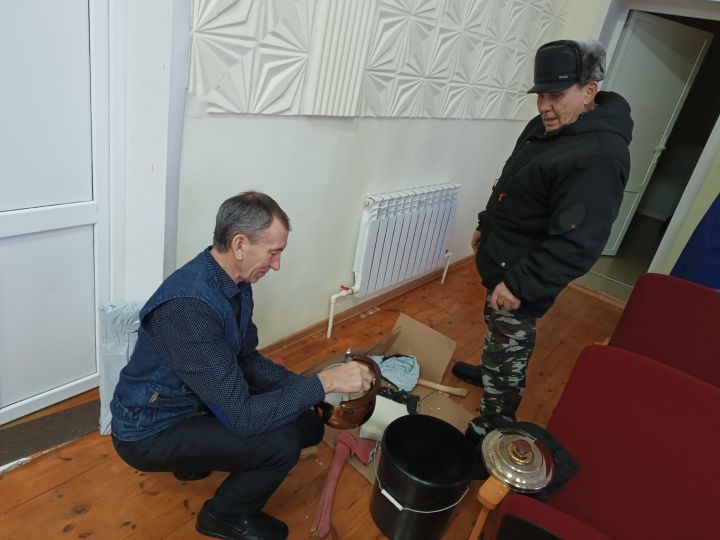 #СвоихНеБросаем: В Средних Юрткулях изготовили партию окопных свечей