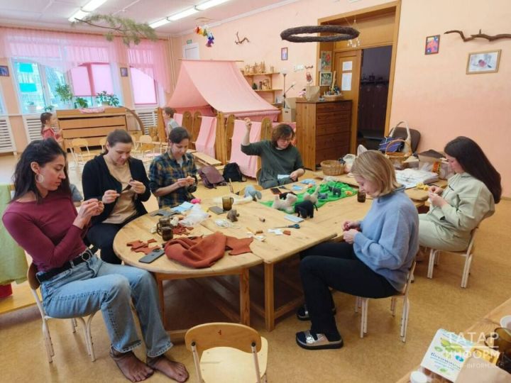 Детский сад в Казани собрал игрушки для детей Донбасса