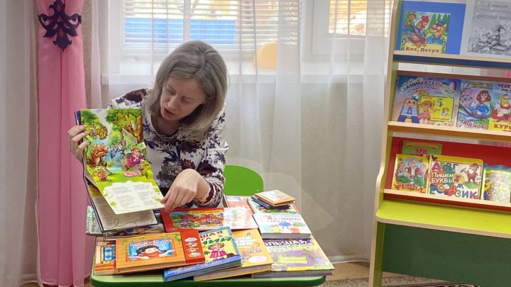 В детском саду «Антошка» проведена беседа с детьми на тему «Книги — наши лучшие друзья»
