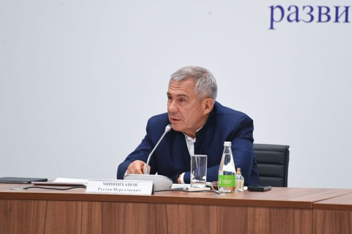 Рустам Минниханов: «Татарстан ежегодно производит 28 млрд кВт/ч электроэнергии»