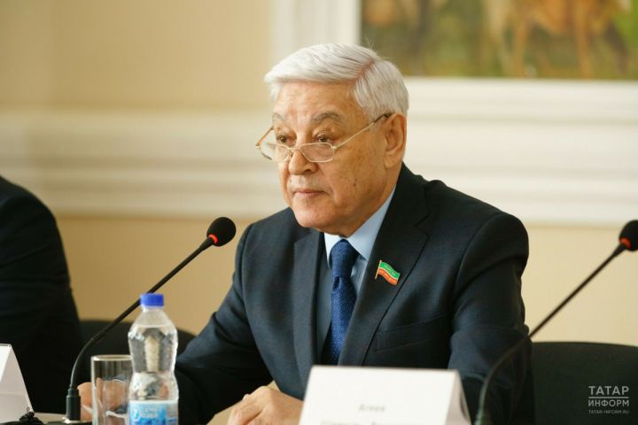 Фәрит Мөхәммәтшин Татарстан Республикасы Матбугат көне белән котлады
