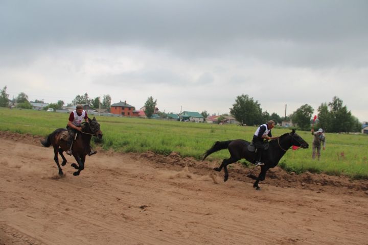 В честь Сабантуя в Болгаре прошли традиционные конные скачки