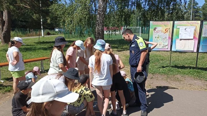 Госавтоинспекция научила детей правилам дорожного движения в лагере «Болгар»