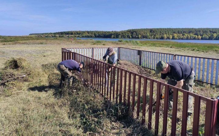 Поисковики Татарстана развернули полевой лагерь на берегу Актая