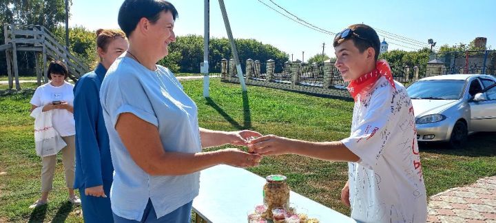 «Движение Первых» в Спасском районе провело благотворительные ярмарки в День выборов