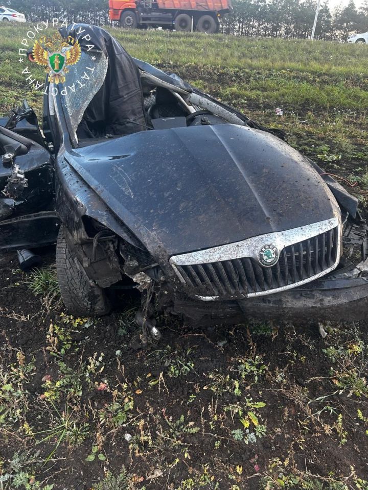 Трое молодых людей погибли в страшной аварии на трассе М-7 в Мензелинском районе
