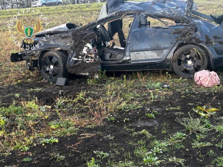 Трое молодых людей погибли в страшной аварии на трассе М-7 в Мензелинском районе