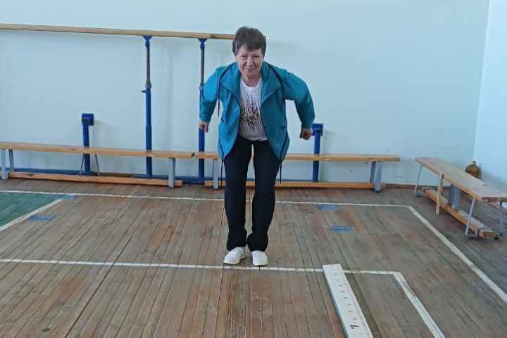 Учителя Искерязапской школы сдали нормативы ВФСК ГТО