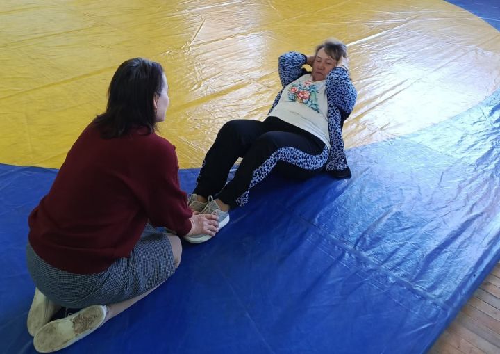 Учителя Искерязапской школы сдали нормативы ВФСК ГТО