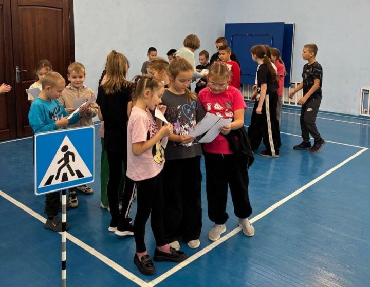 В пришкольном лагере Болгара прошла эстафета «Веселые ПДД»