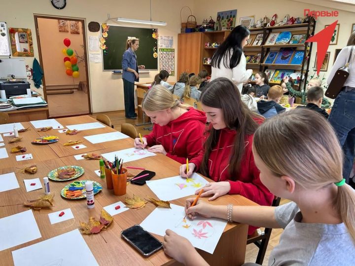 Школьники Болгара отметили День народного единства творчеством и викториной