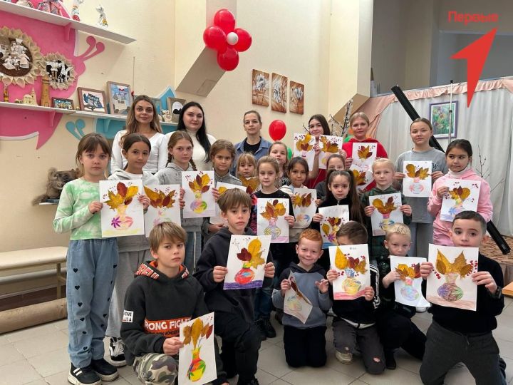 Школьники Болгара отметили День народного единства творчеством и викториной