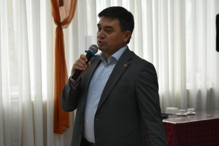 Глава Спасского района встретился с ветеранским активом