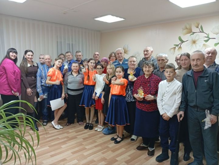 Воспитанники санаторной школы выступили с концертом для подопечных Спасского ДИПИ