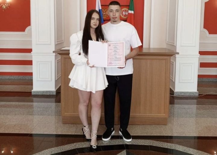 25.05.2025: В Спасском ЗАГС четыре пары связали судьбы в «зеркальную» дату