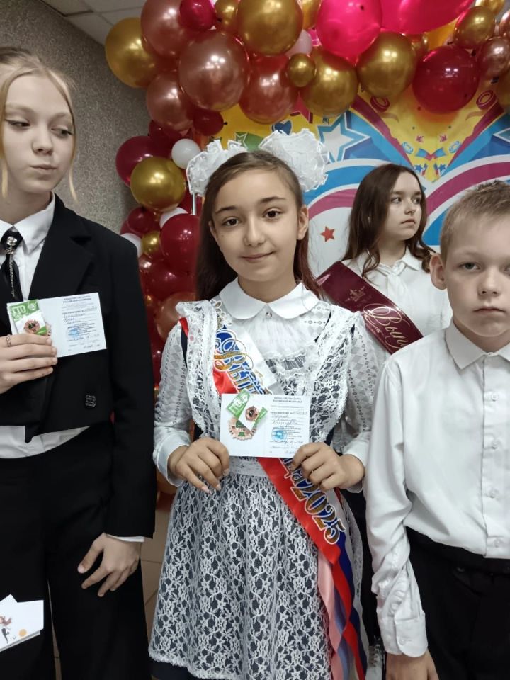 Выпускникам школ Болгара и Спасского района вручили знаки отличия ГТО