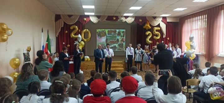 Выпускникам школ Болгара и Спасского района вручили знаки отличия ГТО