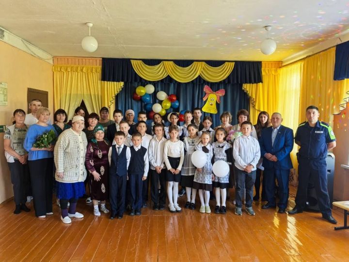 Ямбухтинским школьникам напомнили о правилах поведения на дороге