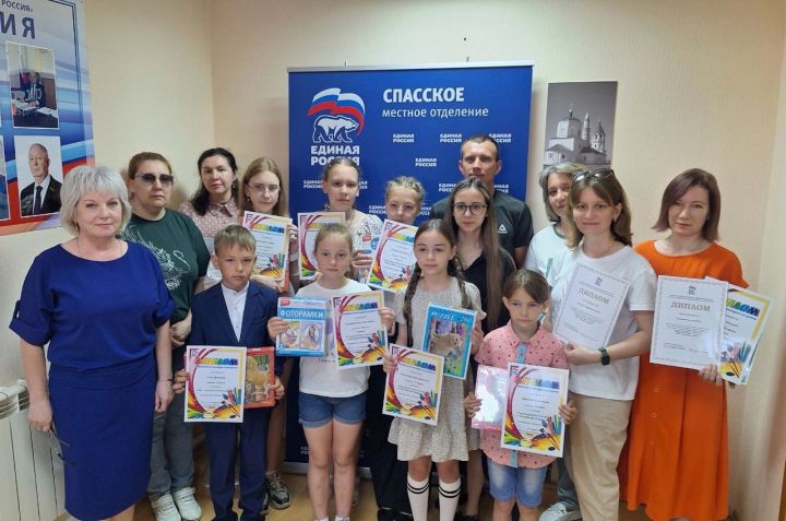 Юная художница из Спасского района победила в республиканском конкурсе рисунков