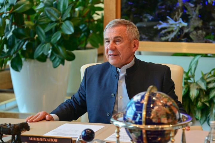 Раис Татарстана поздравил медработников с профессиональным праздником