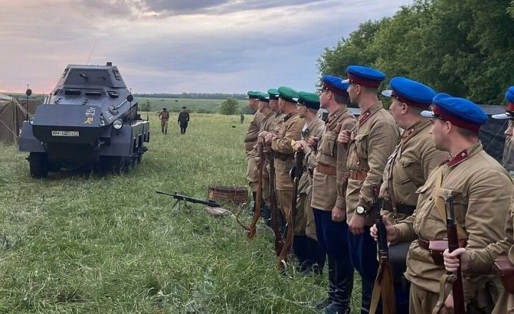 В Татарстане на фестивале «Элбэдэн» масштабная историческая реконструкция