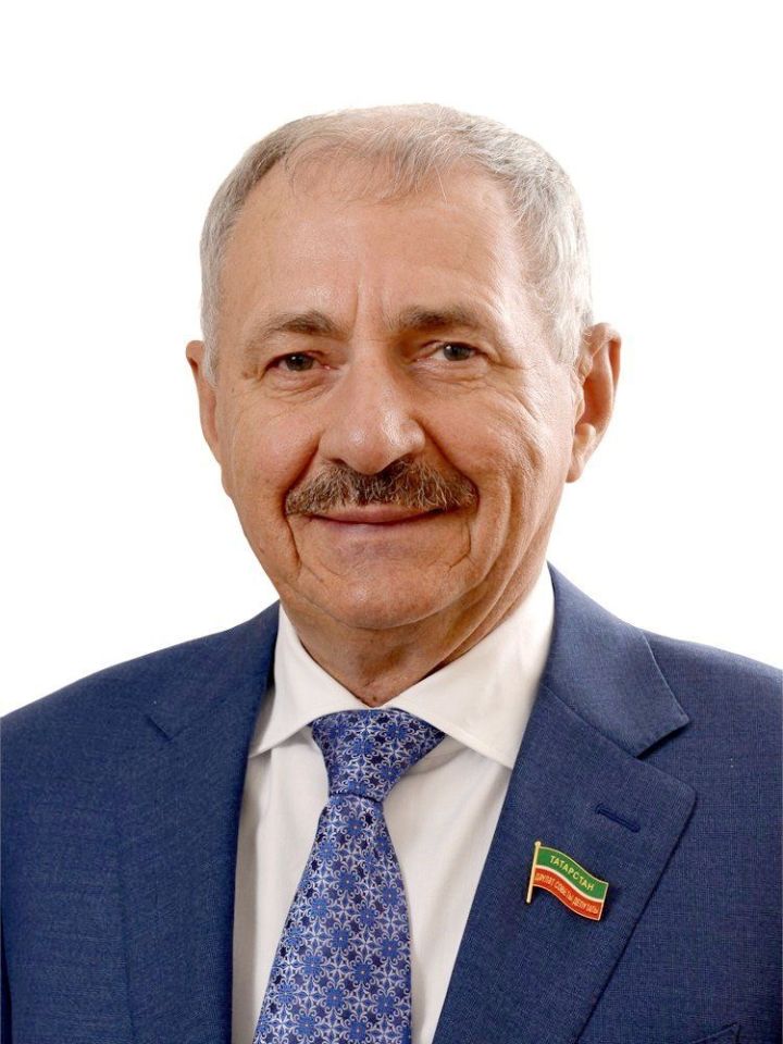 ТР Дәүләт Советы депутаты Фоат Вәлиев Спас районын Корбан бәйрәме белән котлады