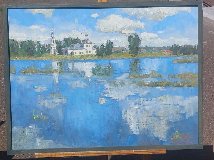 Художники представили храмы сёл Спасского района на выставке «Камские зори»