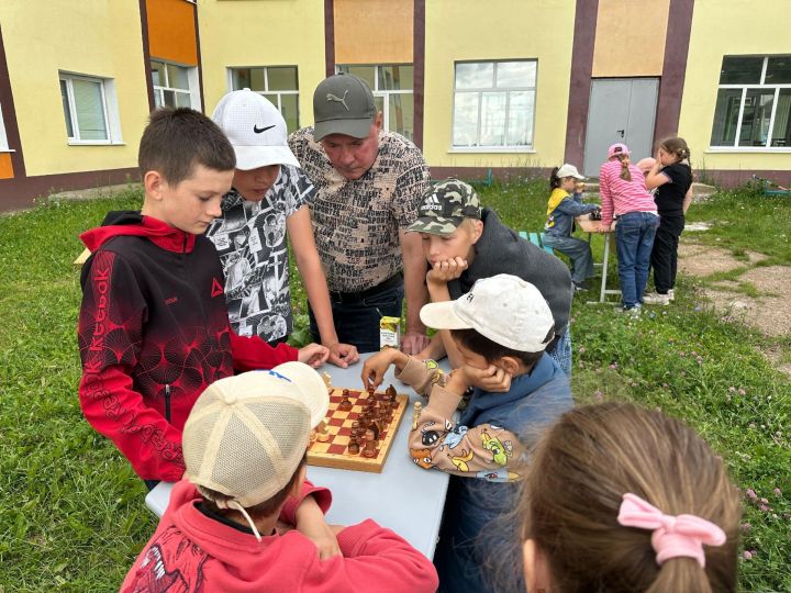 Юные шахматисты и шашисты Спасского района соревновались в летнем турнире
