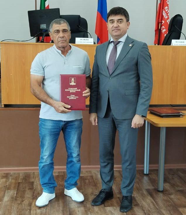 В Спасском районе наградили передовиков строительной и дорожной отрасли
