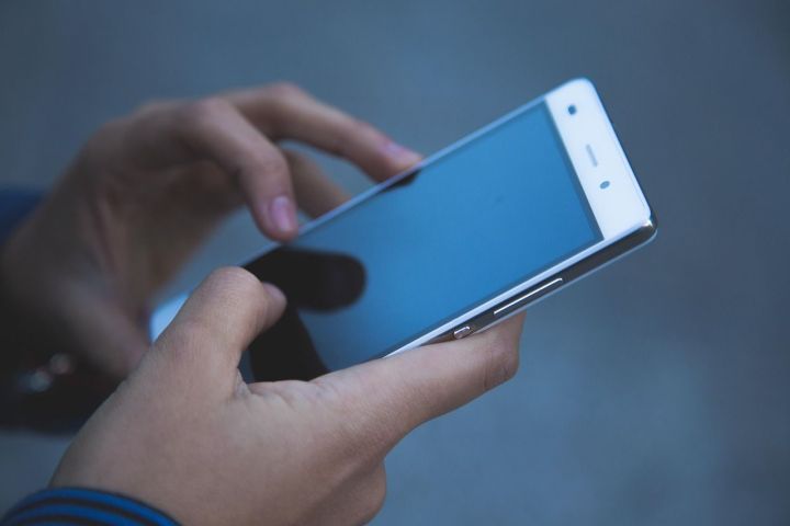 С 1 сентября при звонке от компании на телефоне отразится её название