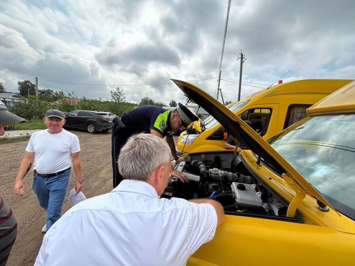 В Спасском районе проверили школьные автобусы перед началом учебного года