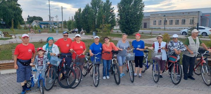 В Болгаре прошел велопробег ко Дню физкультурника