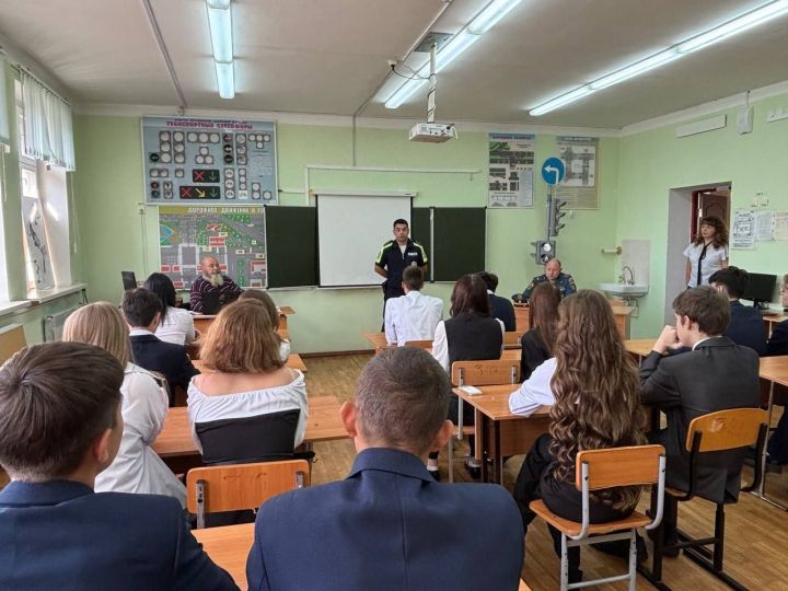 В Спасском районе Госавтоинспекция провела урок безопасности для школьников