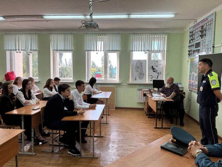 В Спасском районе Госавтоинспекция провела урок безопасности для школьников