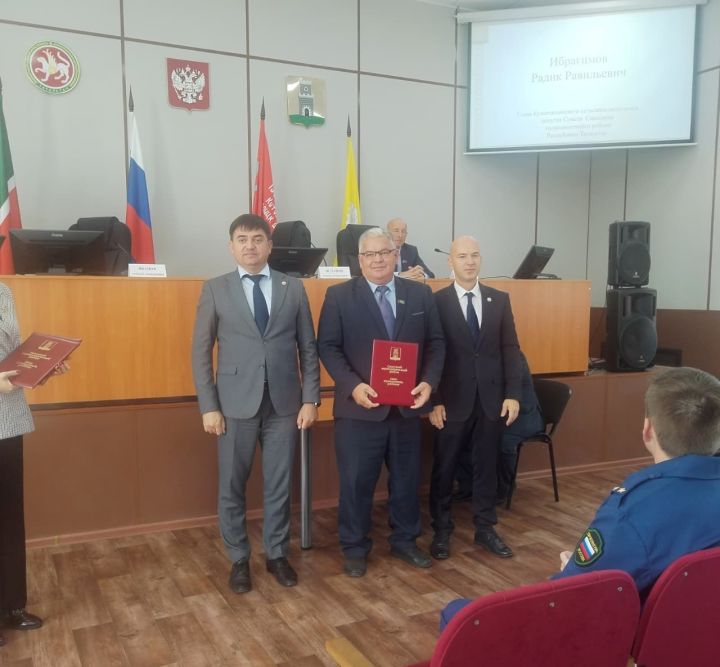 В Спасском районе состоялось заседание Совета с вручением наград