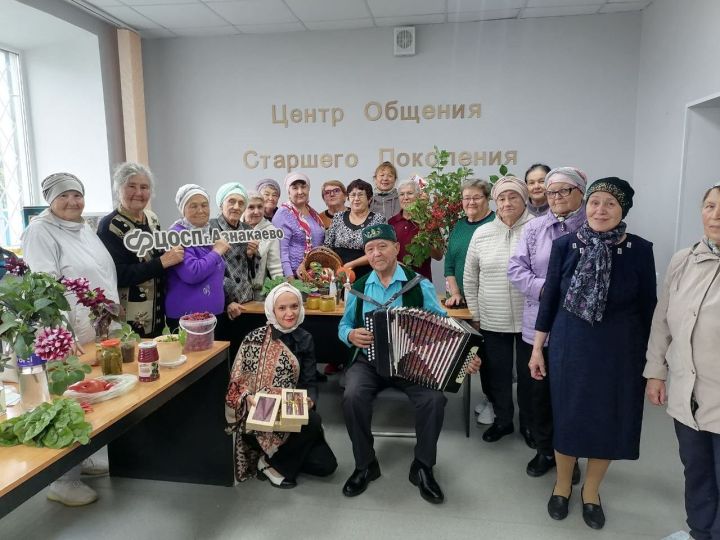 Более 8000 человек в Татарстане нашли новые возможности в Центрах общения старшего поколения