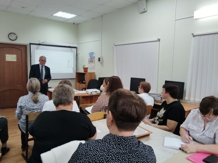 В Спасском районе обсудили готовность детских садов к новому учебному году