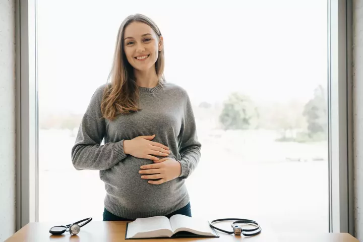 В Татарстане 100 беременных студенток получили больше 8 миллионов