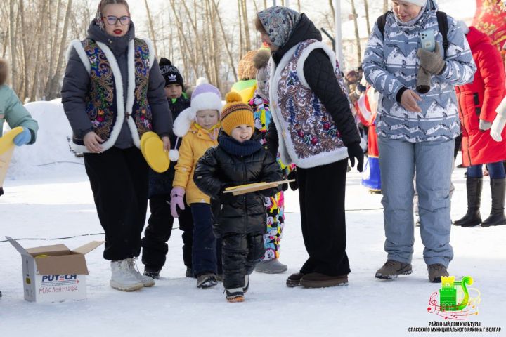 В Болгаре шумно и весело отметили Масленицу