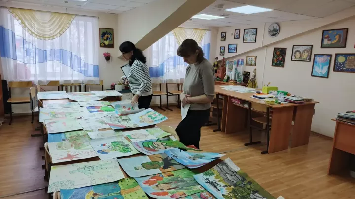 В Болгаре подвели итоги конкурсов рисунков «Нарисуй защитника Отечества» и «Сохраним природу Татарстана»