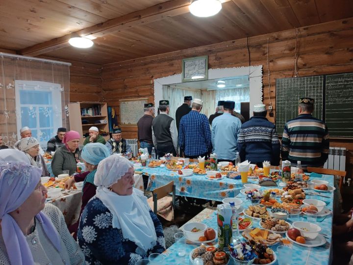 Урта Йорткүл мәчетендә ифтар мәҗлесе узды